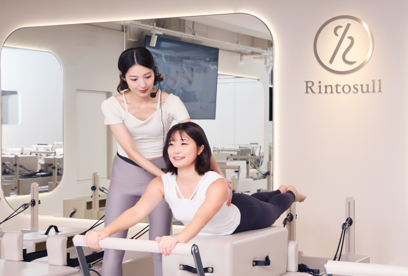 ピラティス・マシンピラティススタジオ Rintosullのレッスンの様子